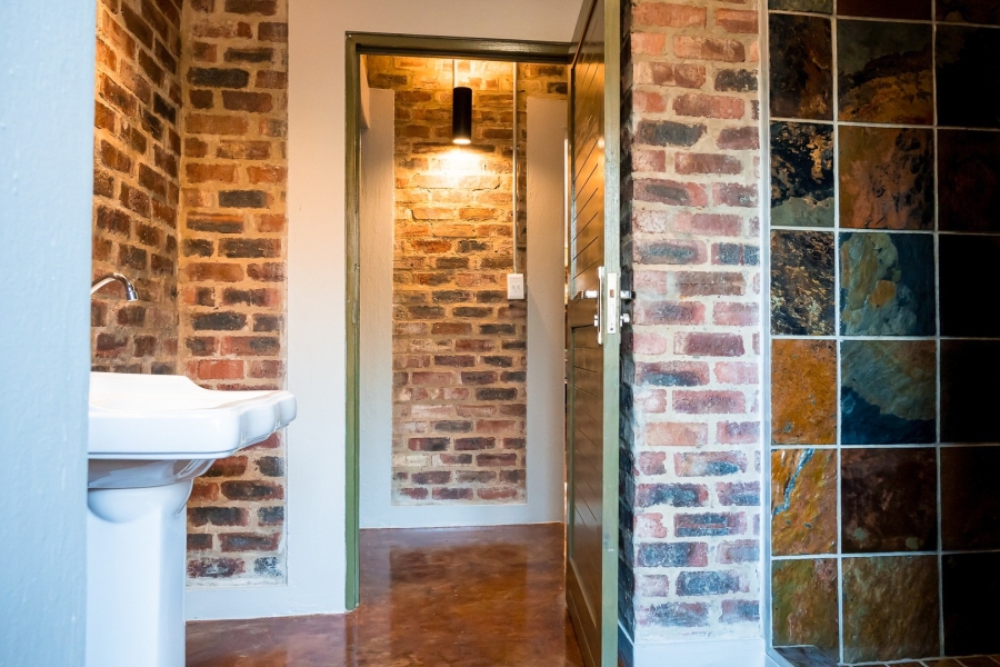 8 Bedroom Property for Sale in Potchefstroom Rural North West